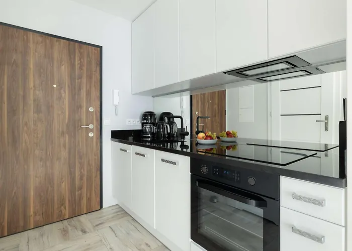 Apartament Granatowe Blisko Morza W Międzywodziu Z Umeblowanym Balkonem By Renters Międzywodzie